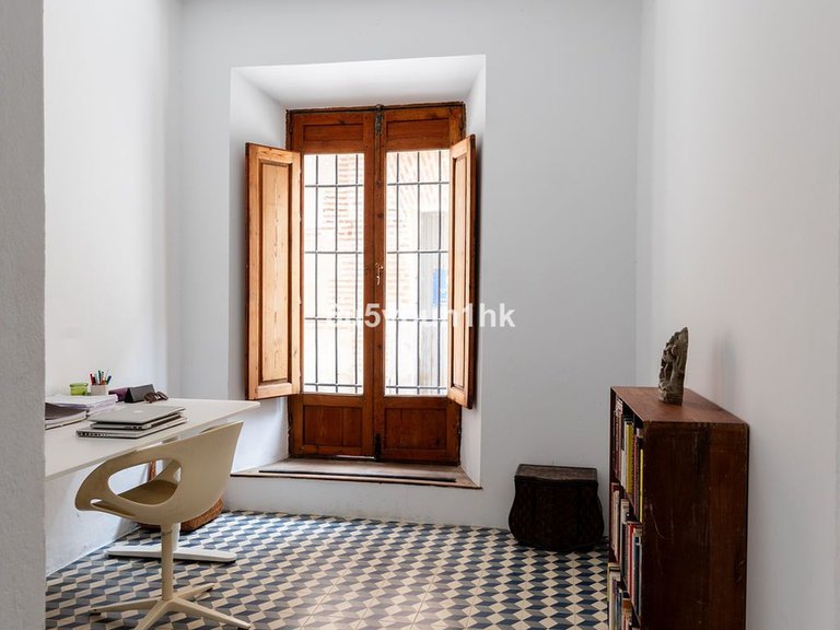 Villa for Sale in Málaga, Malaga 45