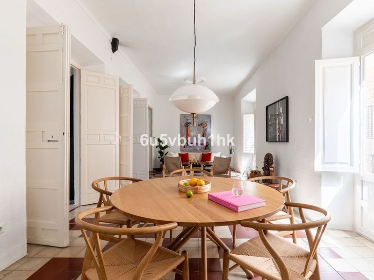 Villa for Sale in Málaga, Malaga 6