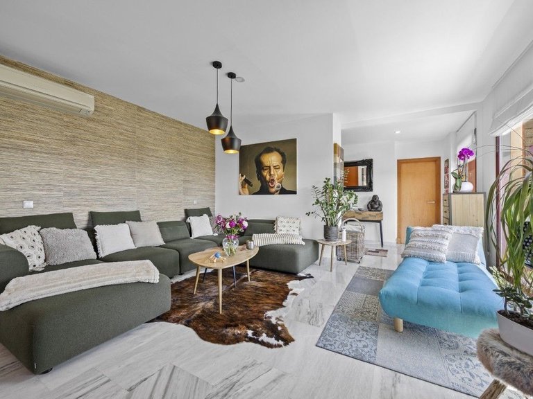 Villa for Sale in Los Flamingos, Malaga 11