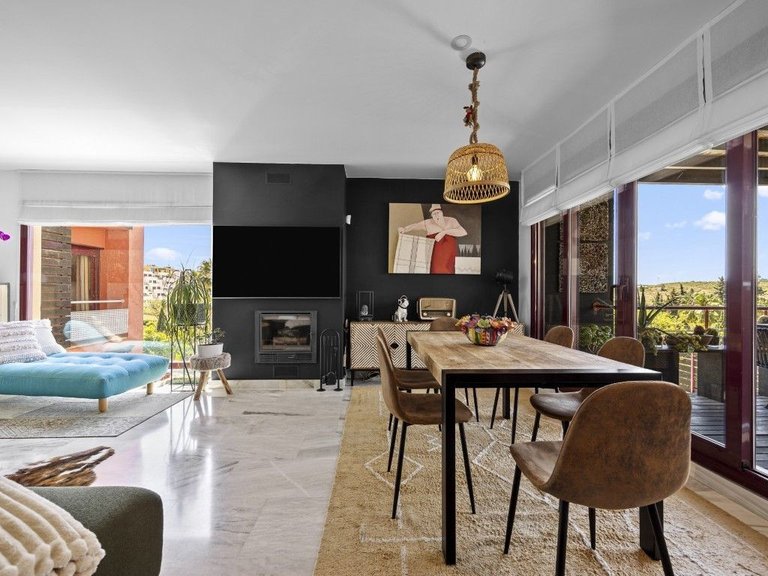 Villa for Sale in Los Flamingos, Malaga 13