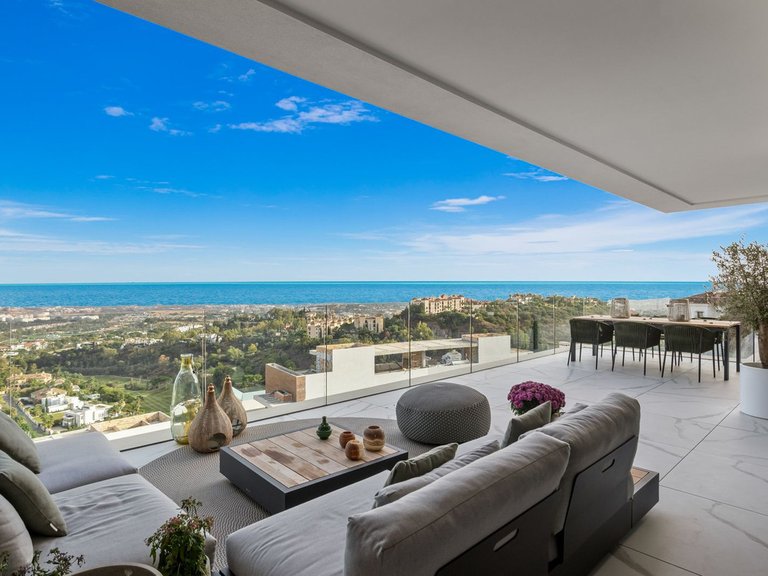 Apartment for Sale in Benahavís, Malaga 1