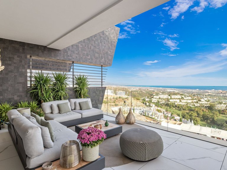 Apartment for Sale in Benahavís, Malaga 4