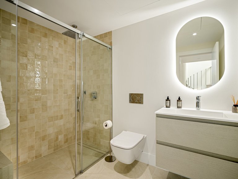Villa for Sale in La Quinta, Malaga 18