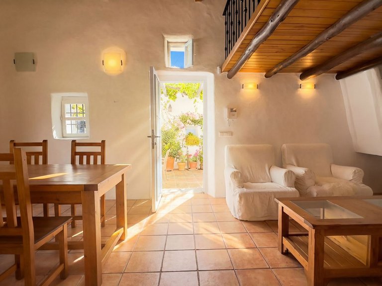 Villa for Sale in Alhaurín El Grande, Malaga 30