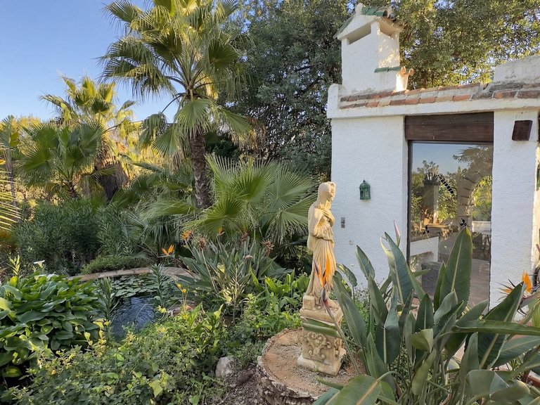 Villa for Sale in Alhaurín El Grande, Malaga 42