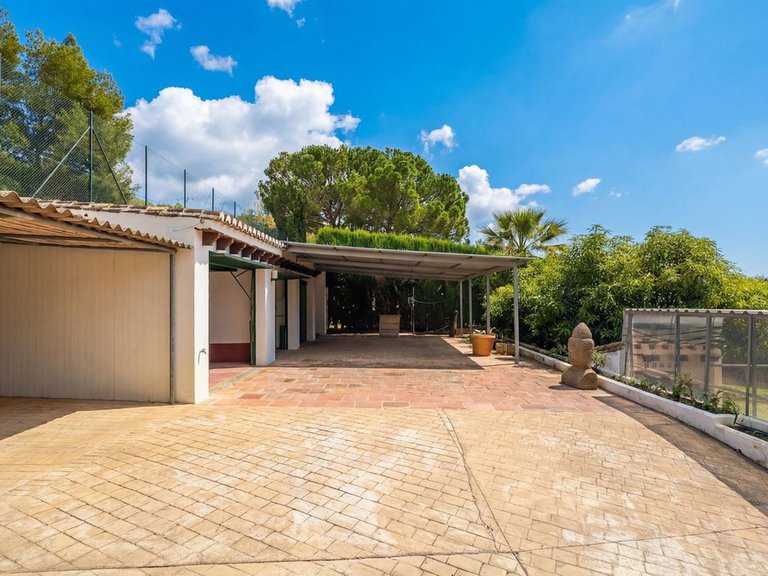 Villa for Sale in Alhaurín El Grande, Malaga 49