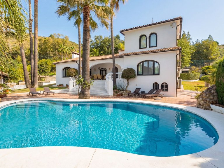Villa for Sale in Alhaurín El Grande, Malaga 6