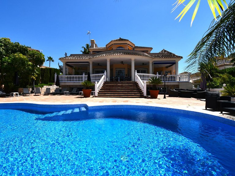 Villa for Sale in Mijas Golf, Malaga 23