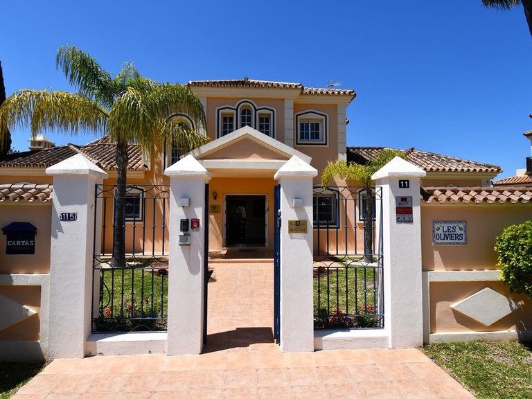Villa for Sale in Mijas Golf, Malaga 25