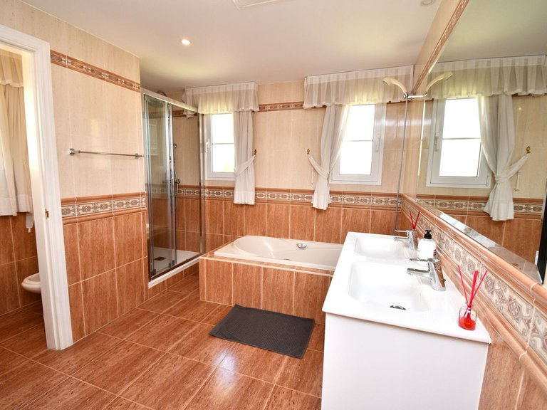 Villa for Sale in Mijas Golf, Malaga 34