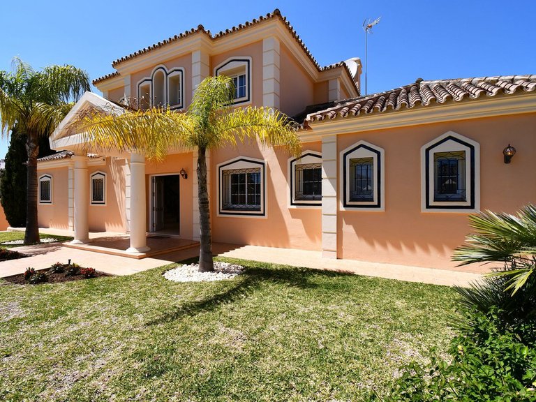Villa for Sale in Mijas Golf, Malaga 36