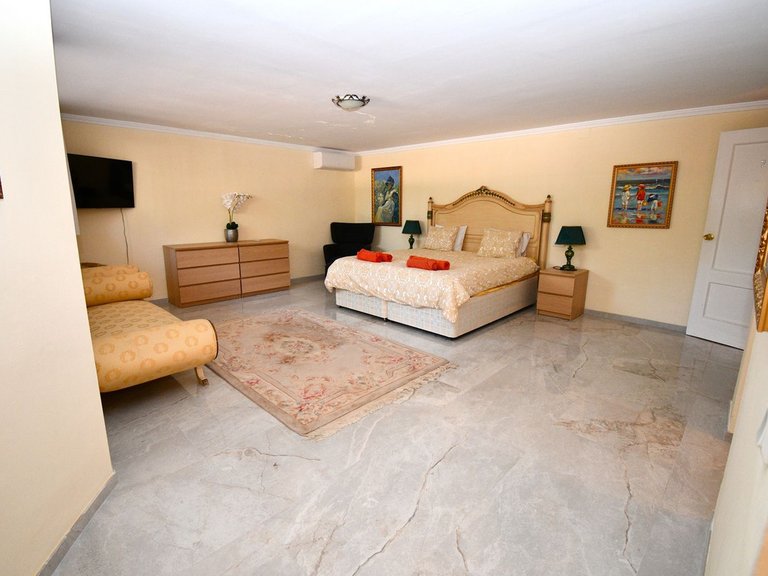 Villa for Sale in Mijas Golf, Malaga 56