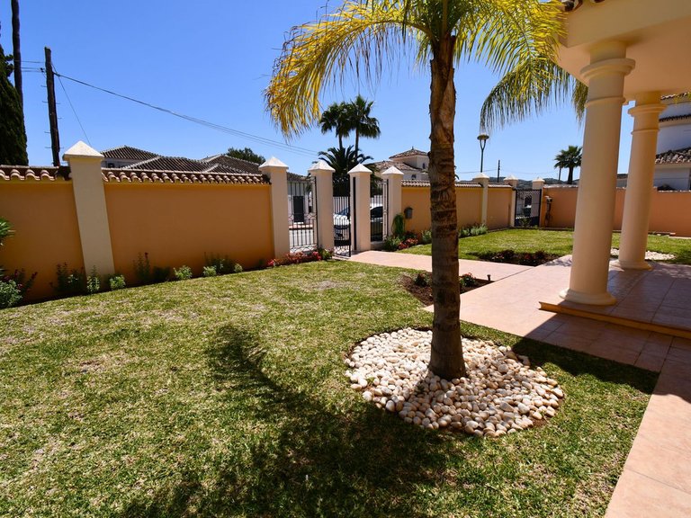 Villa for Sale in Mijas Golf, Malaga 96