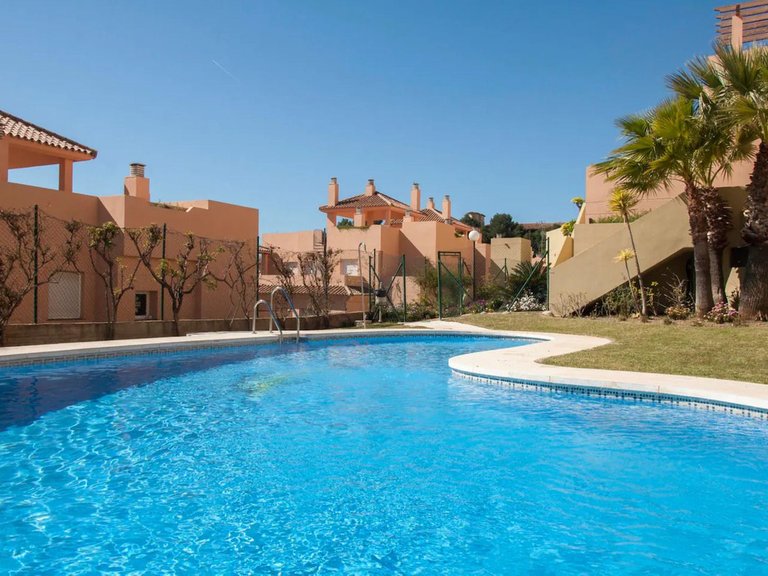 Apartment for Sale in Calahonda, Malaga 25