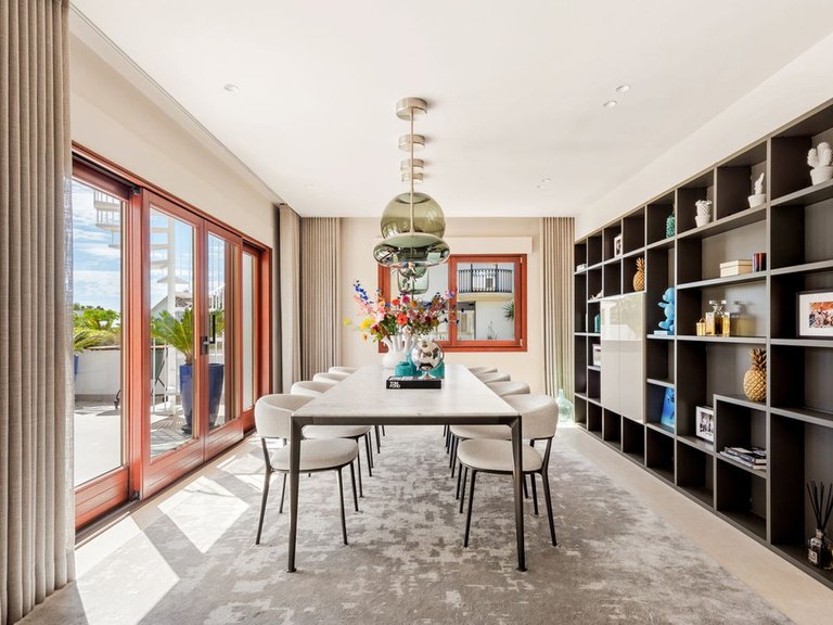 Penthouse for Sale in The Golden Mile, Malaga 5