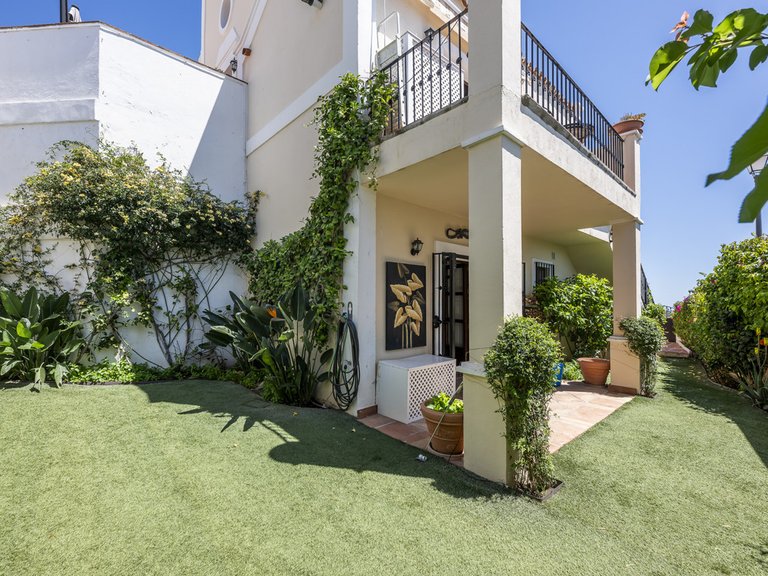 Villa for Sale in Benahavís, Malaga 1