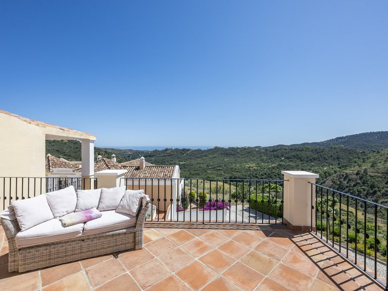 Villa for Sale in Benahavís, Malaga 5
