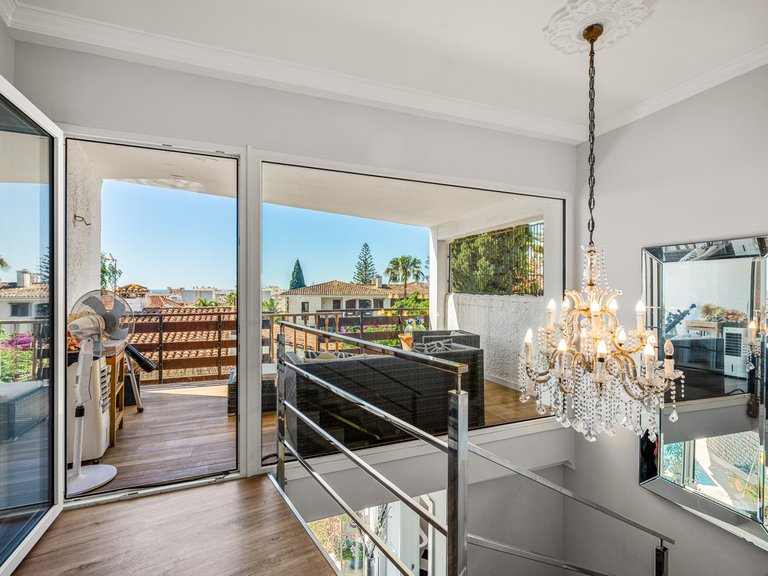 Villa for Sale in Marbella, Malaga 16