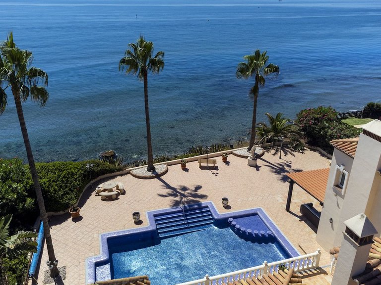 Villa for Sale in Marbesa, Malaga 1