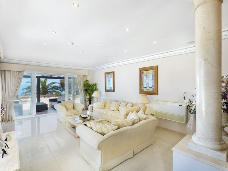 Villa for Sale in Marbesa, Malaga 17