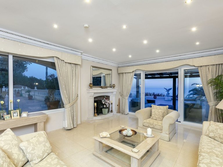 Villa for Sale in Marbesa, Malaga 18