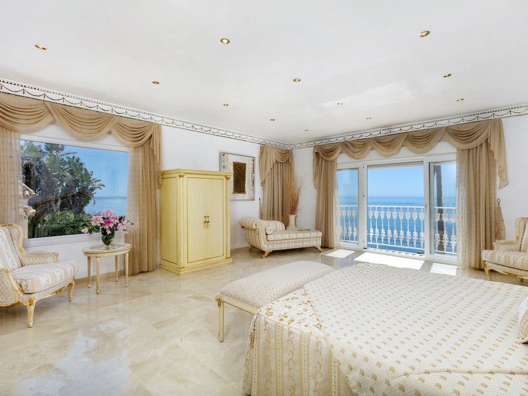 Villa for Sale in Marbesa, Malaga 26