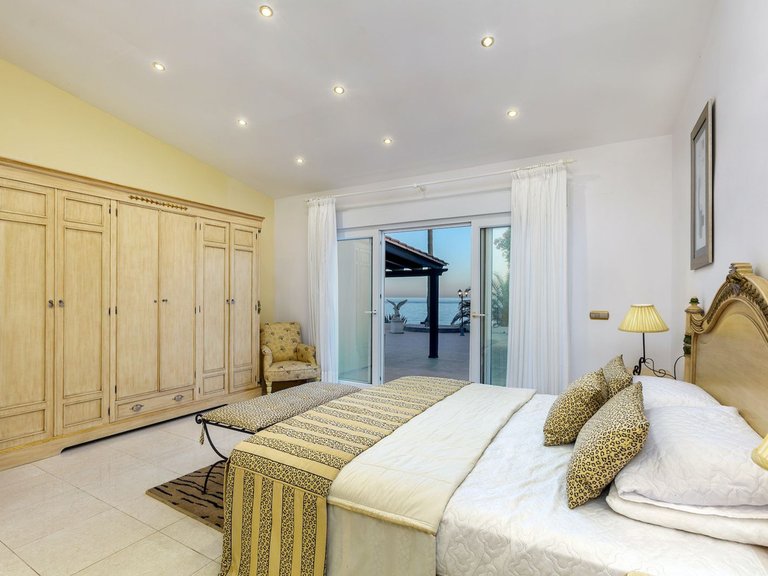 Villa for Sale in Marbesa, Malaga 31