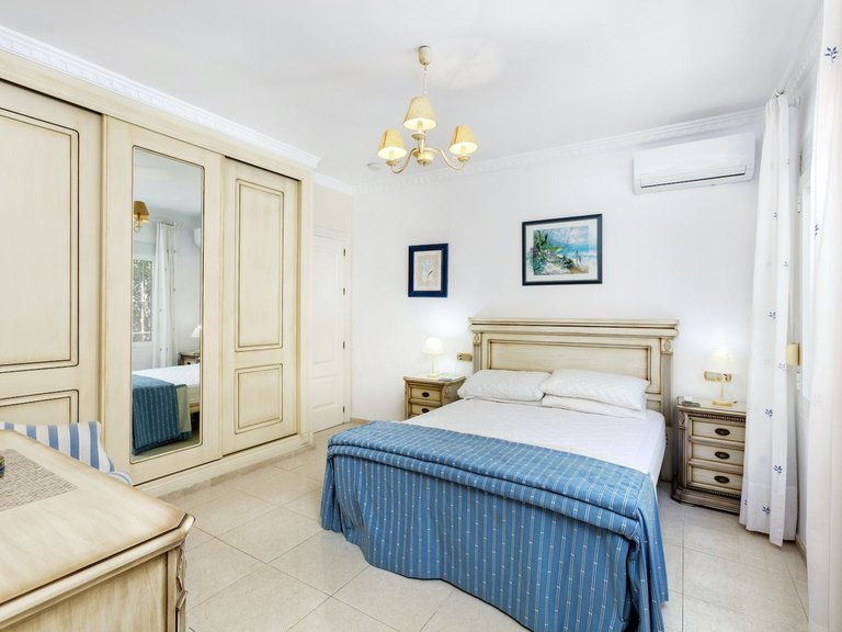 Villa for Sale in Marbesa, Malaga 35