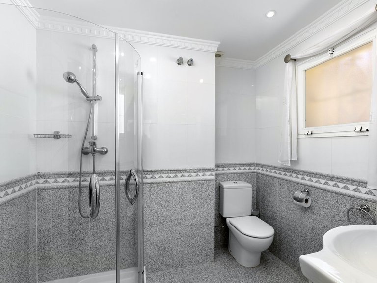 Villa for Sale in Marbesa, Malaga 36