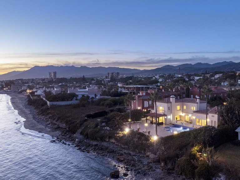 Villa for Sale in Marbesa, Malaga 44
