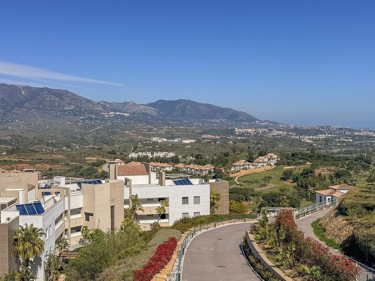 Apartment for Sale in La Cala Golf, Malaga 24