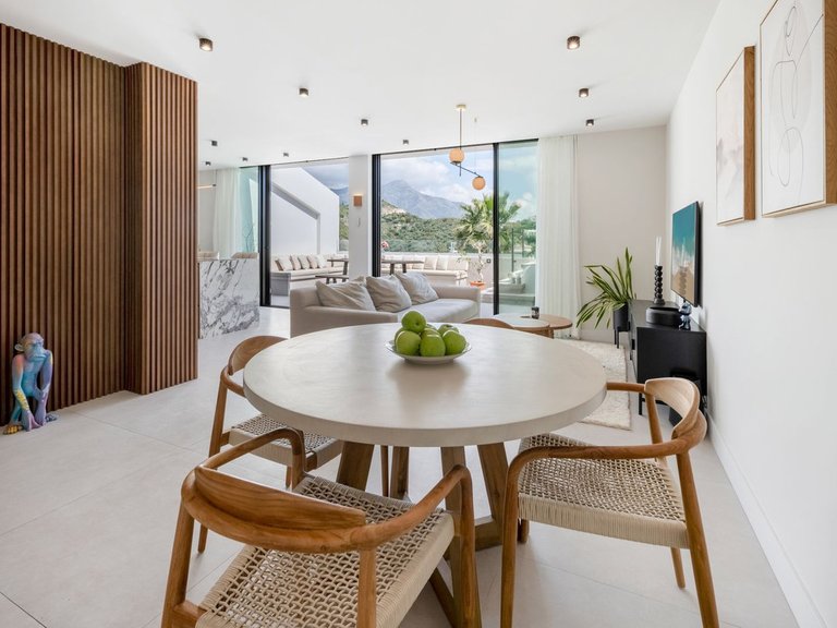 Apartment for Sale in La Quinta, Malaga 10