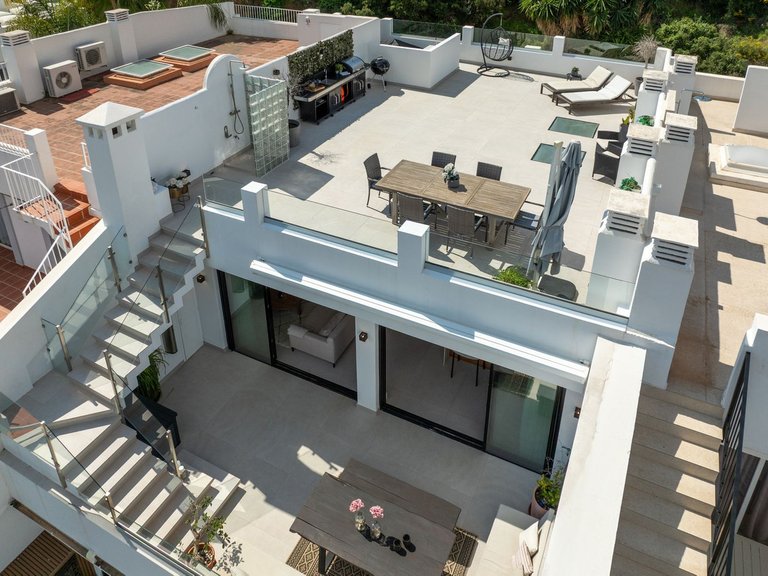 Apartment for Sale in La Quinta, Malaga 27
