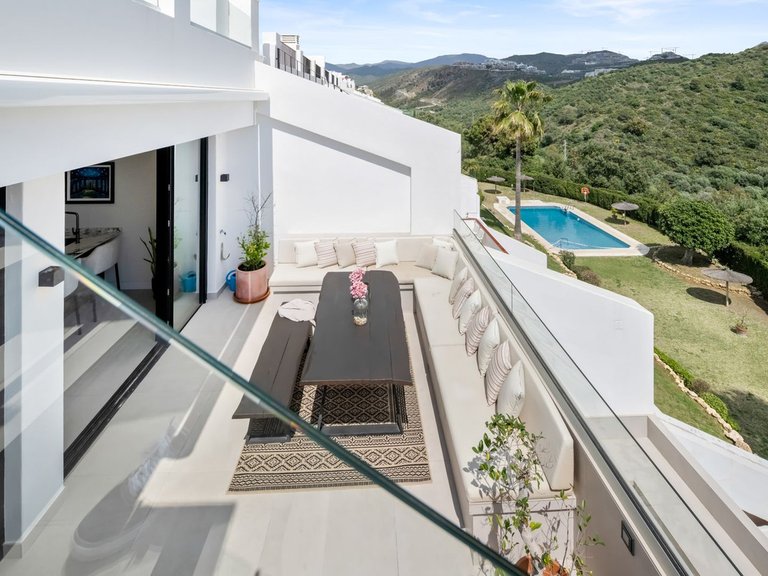 Apartment for Sale in La Quinta, Malaga 32