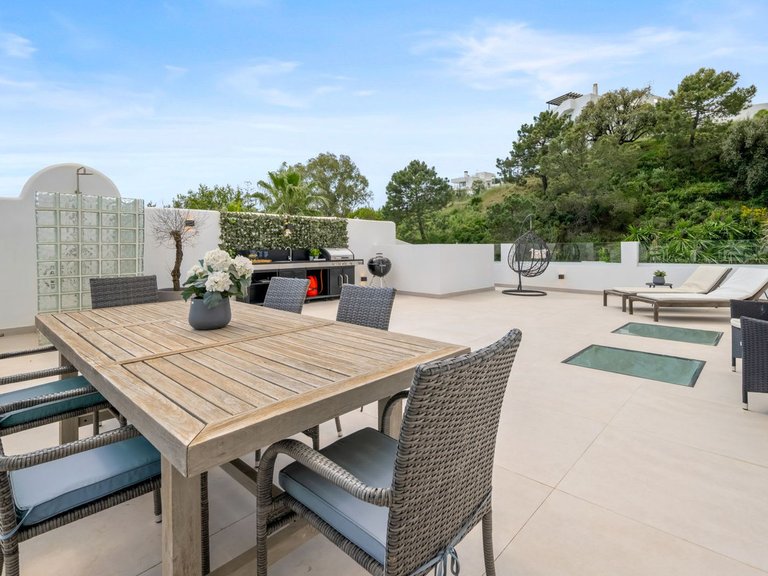 Apartment for Sale in La Quinta, Malaga 35