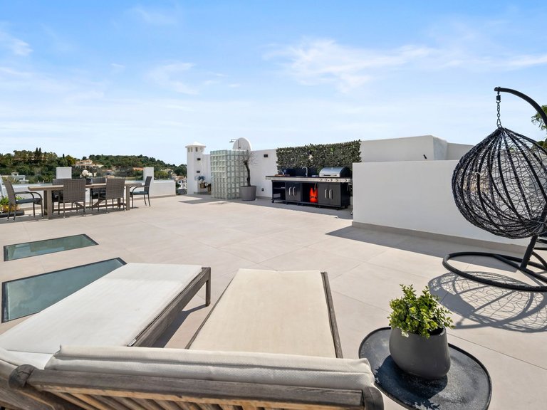 Apartment for Sale in La Quinta, Malaga 37