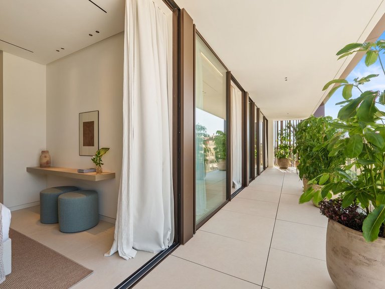 Villa for Sale in The Golden Mile, Malaga 26