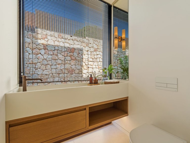 Villa for Sale in The Golden Mile, Malaga 38