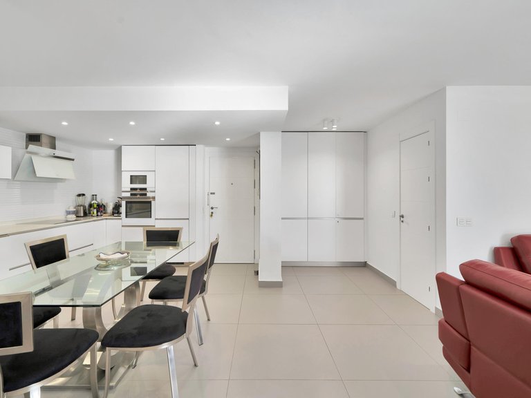 Apartment for Sale in Marbella, Malaga 31