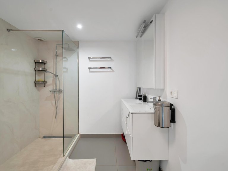 Apartment for Sale in Marbella, Malaga 8