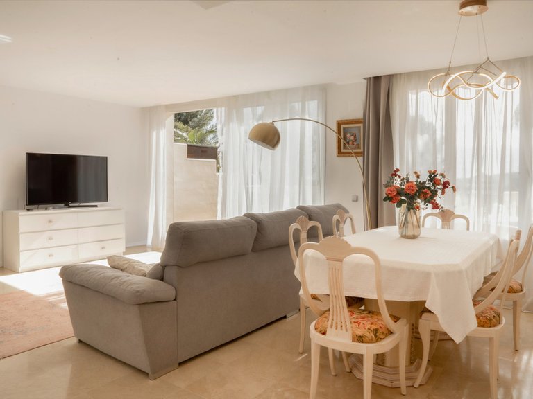 Apartment for Sale in Benahavís, Malaga 11