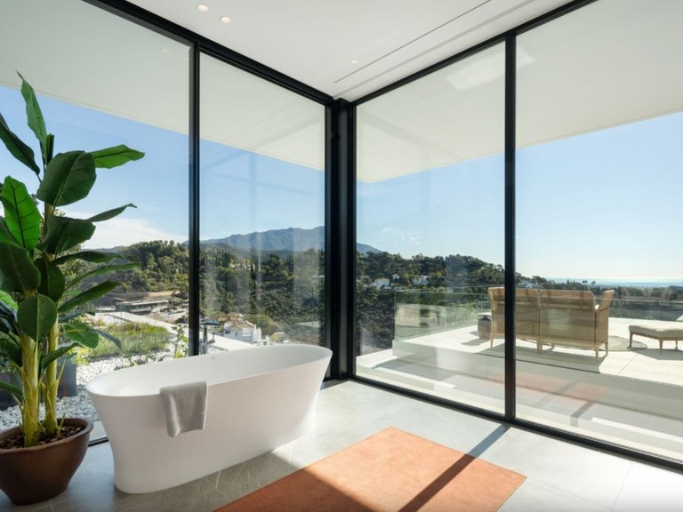 Villa for Sale in Benahavís, Malaga 12