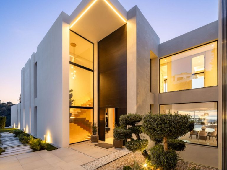 Villa for Sale in Benahavís, Malaga 3