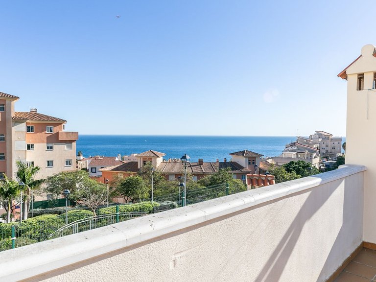 Apartment for Sale in Torrequebrada, Malaga 11