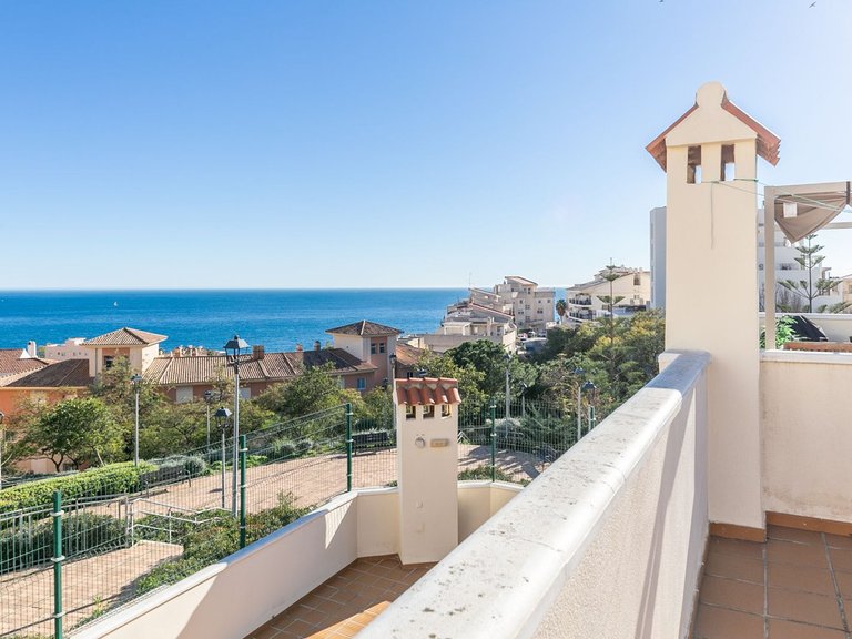 Apartment for Sale in Torrequebrada, Malaga 2