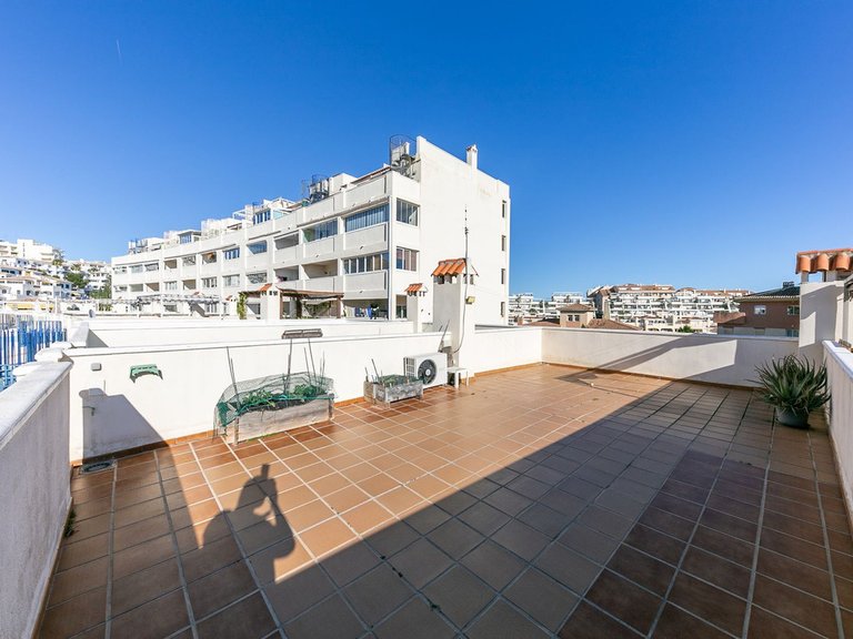 Apartment for Sale in Torrequebrada, Malaga 4