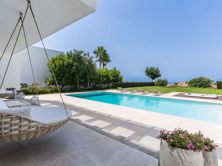 Villa for Sale in Santa Clara, Malaga 1