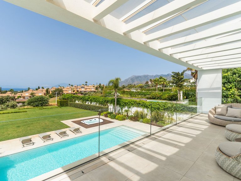 Villa for Sale in Santa Clara, Malaga 40