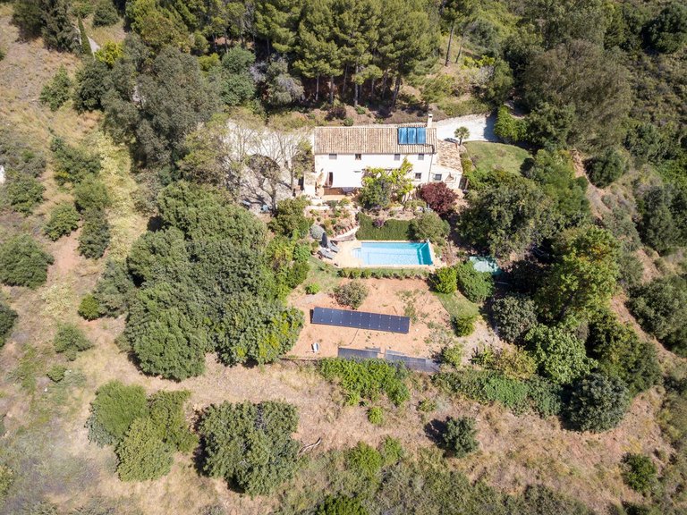 Villa for Sale in Estepona, Malaga 16
