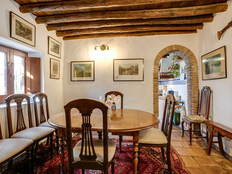 Villa for Sale in Estepona, Malaga 9